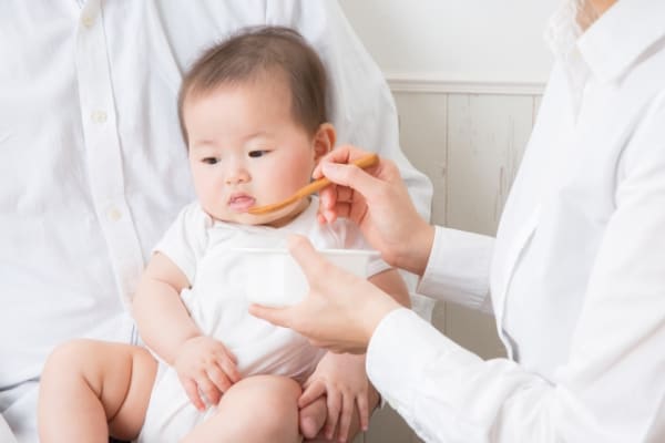 離乳食を食べない赤ちゃん