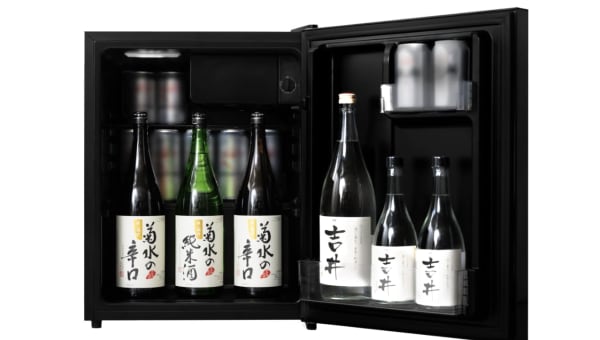 冷蔵庫に入った日本酒