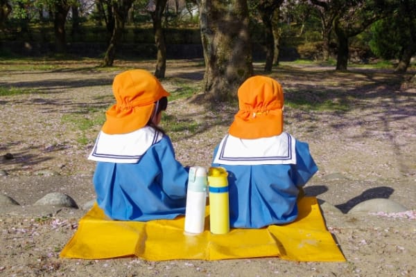 【2歳3歳】保育園用水筒のおすすめランキング12選！直飲みやストロータイプを厳選