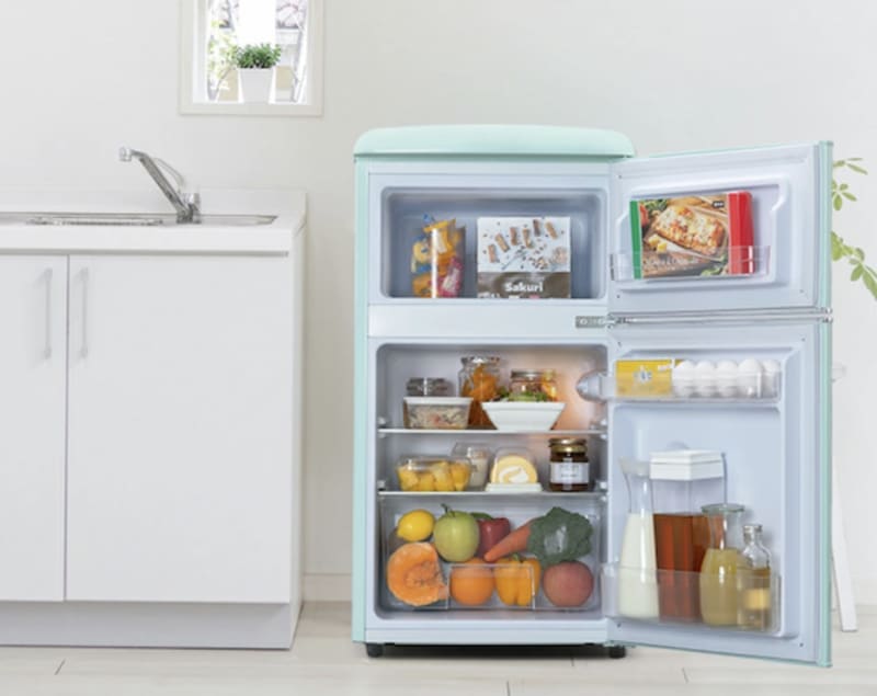 キッチンに設置した小型冷蔵庫